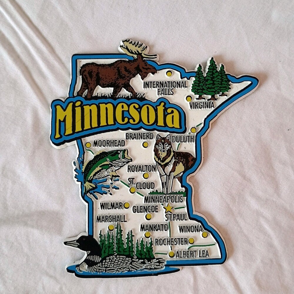 MINNESOTA STATE MAP AND LANDMARKS COLLAGE FRIDGE COLLECTIBLE SOUVENIR MAGNET